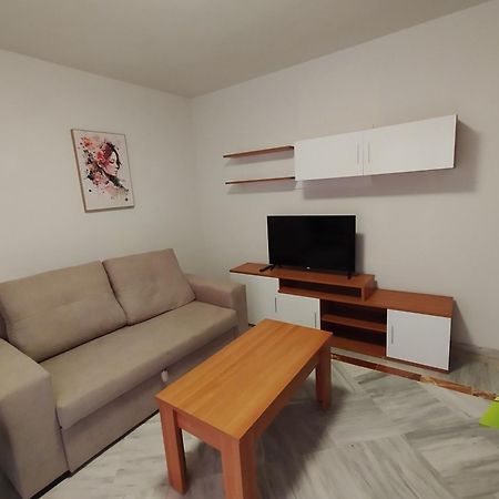Apartamentos Seneca Junto Al Centro Malaga Luaran gambar