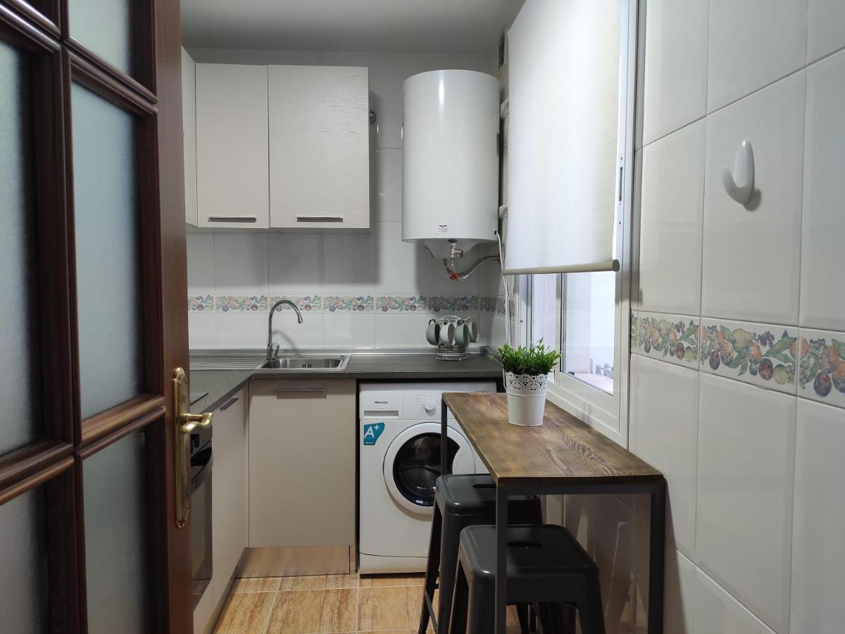 Apartamentos Seneca Junto Al Centro Malaga Luaran gambar