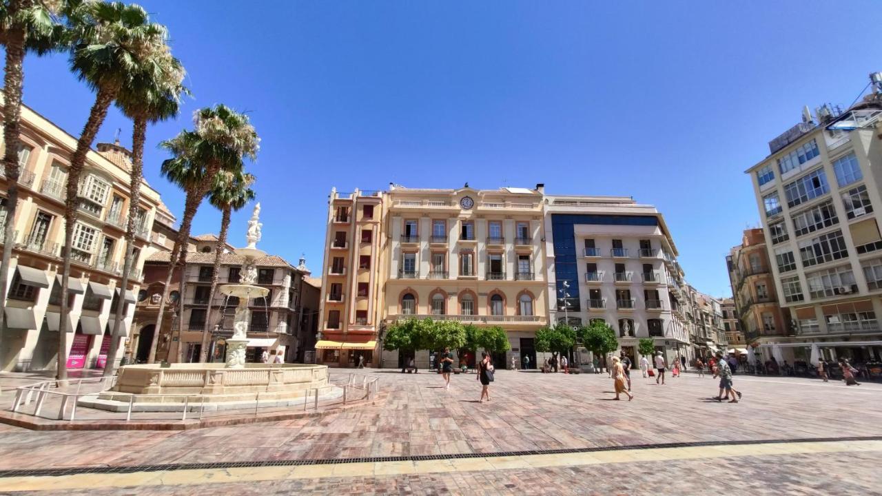 Apartamentos Seneca Junto Al Centro Malaga Luaran gambar
