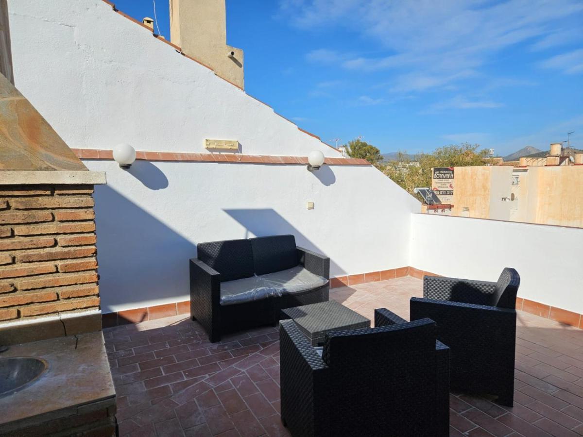 Apartamentos Seneca Junto Al Centro Malaga Luaran gambar