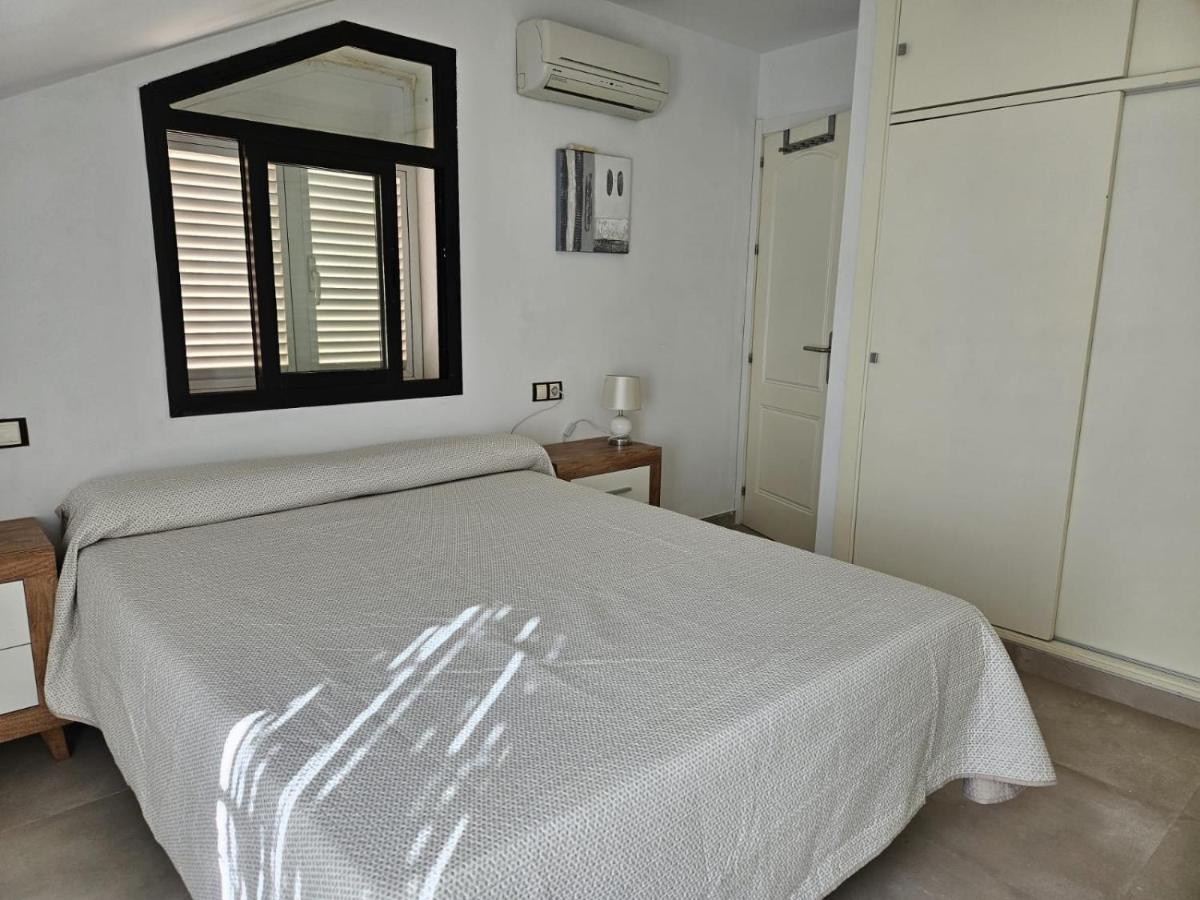 Apartamentos Seneca Junto Al Centro Malaga Luaran gambar