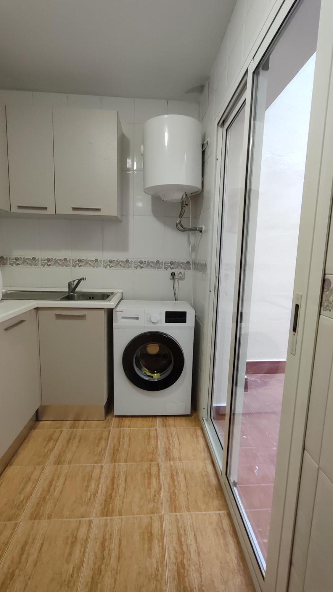 Apartamentos Seneca Junto Al Centro Malaga Luaran gambar
