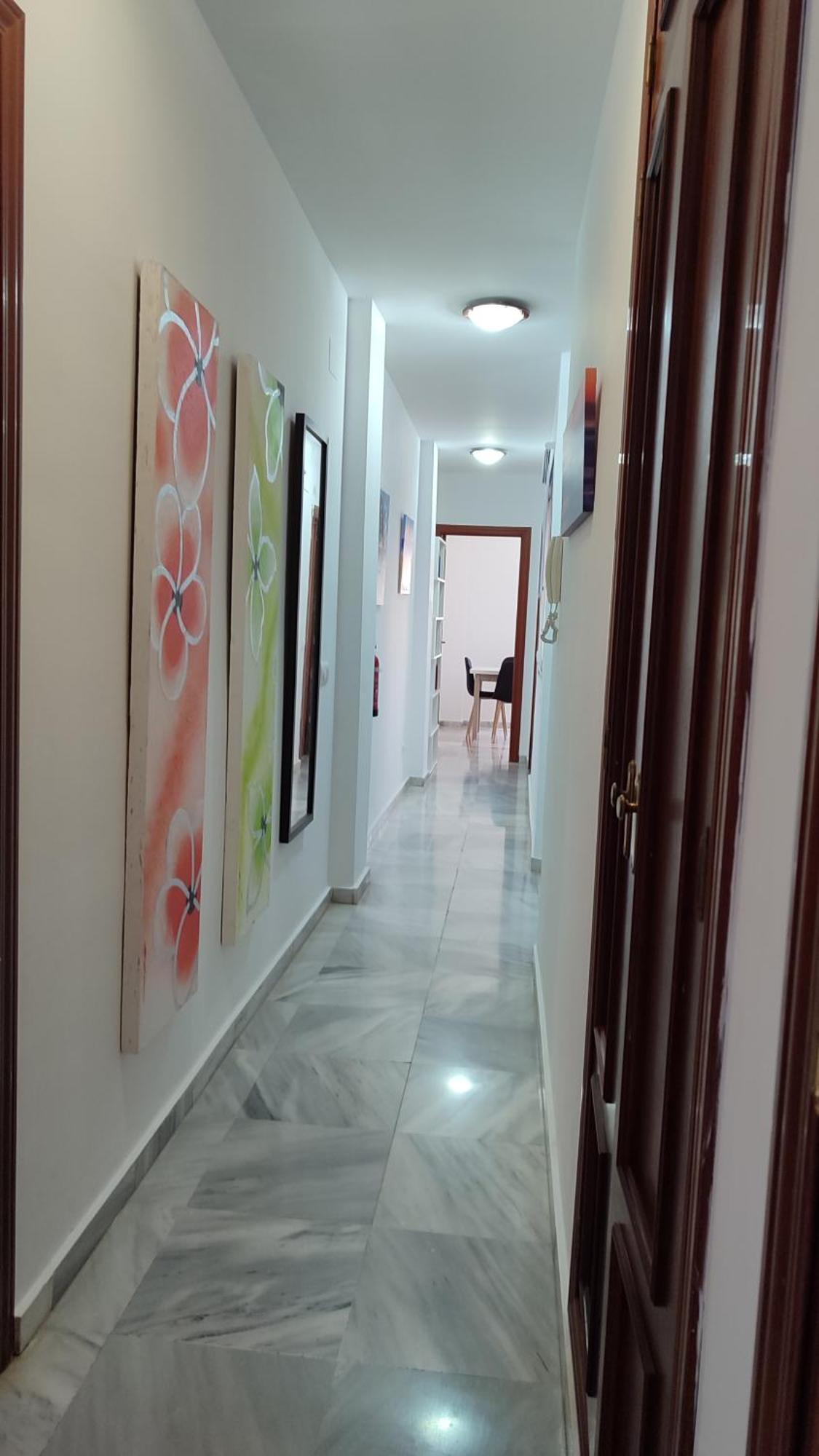 Apartamentos Seneca Junto Al Centro Malaga Luaran gambar